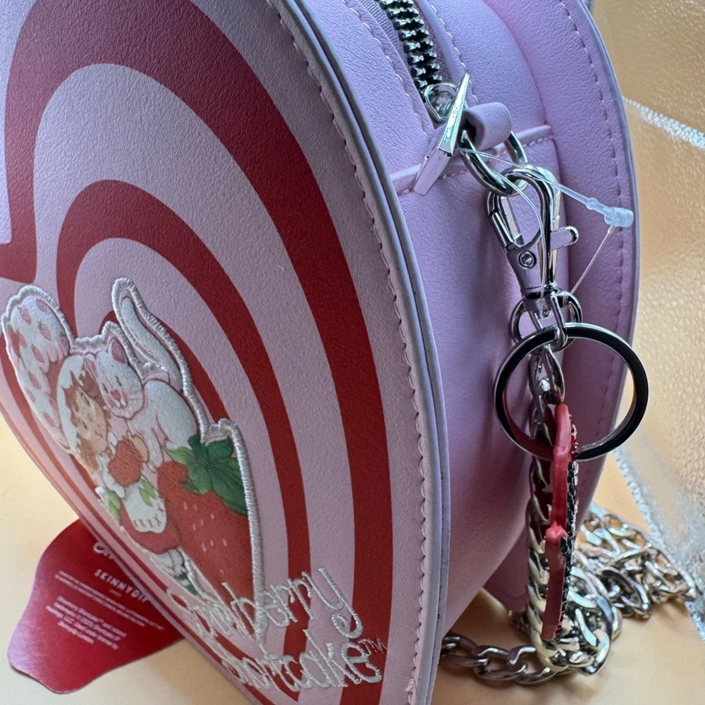 Skinny dip strawberry shortcake heart and chain shoulder purse/ bag - Picture 9 of 16